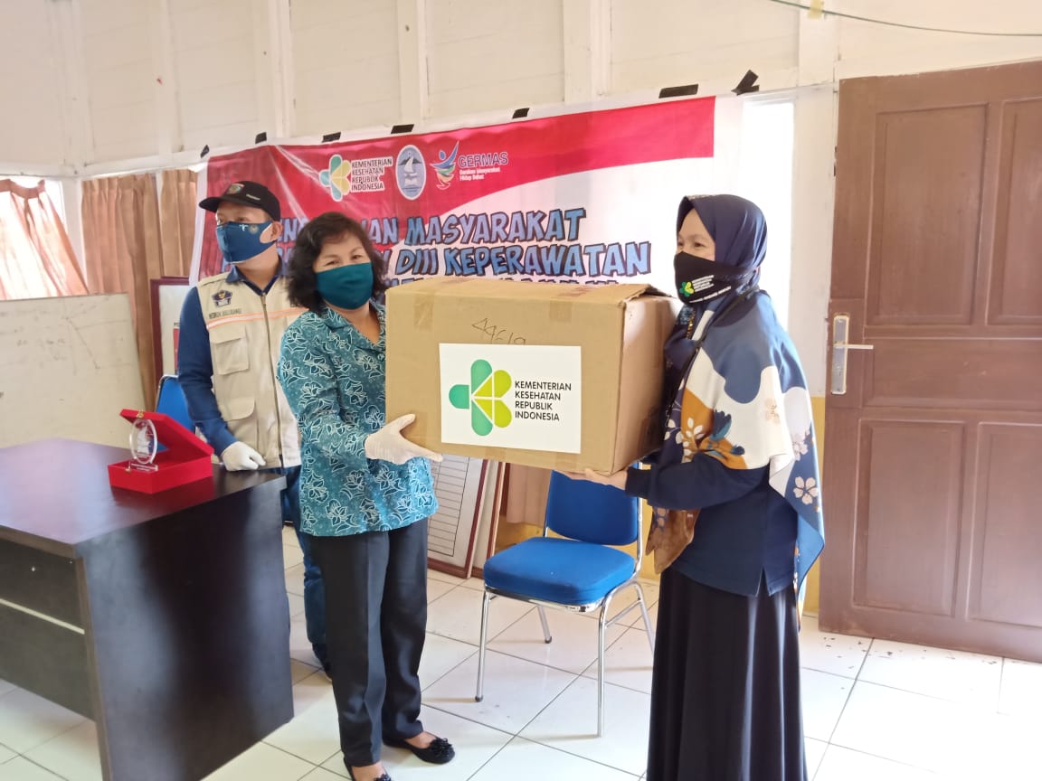 Gerakan Sejuta Masker Dikampanyekan Poltekkes Mamuju dan PKK Mamasa