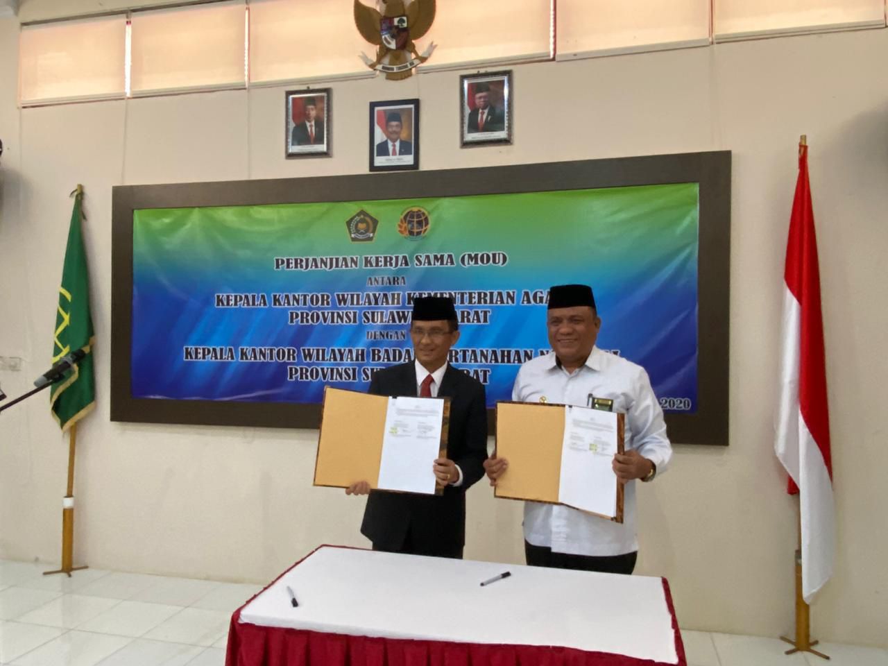 Percepat Sertifikasi Tanah Wakaf, Kakanwil dan Kakanwil Kemenag Sulbar Teken MOU