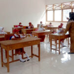 04-7-MENGAJAR-1536x1152