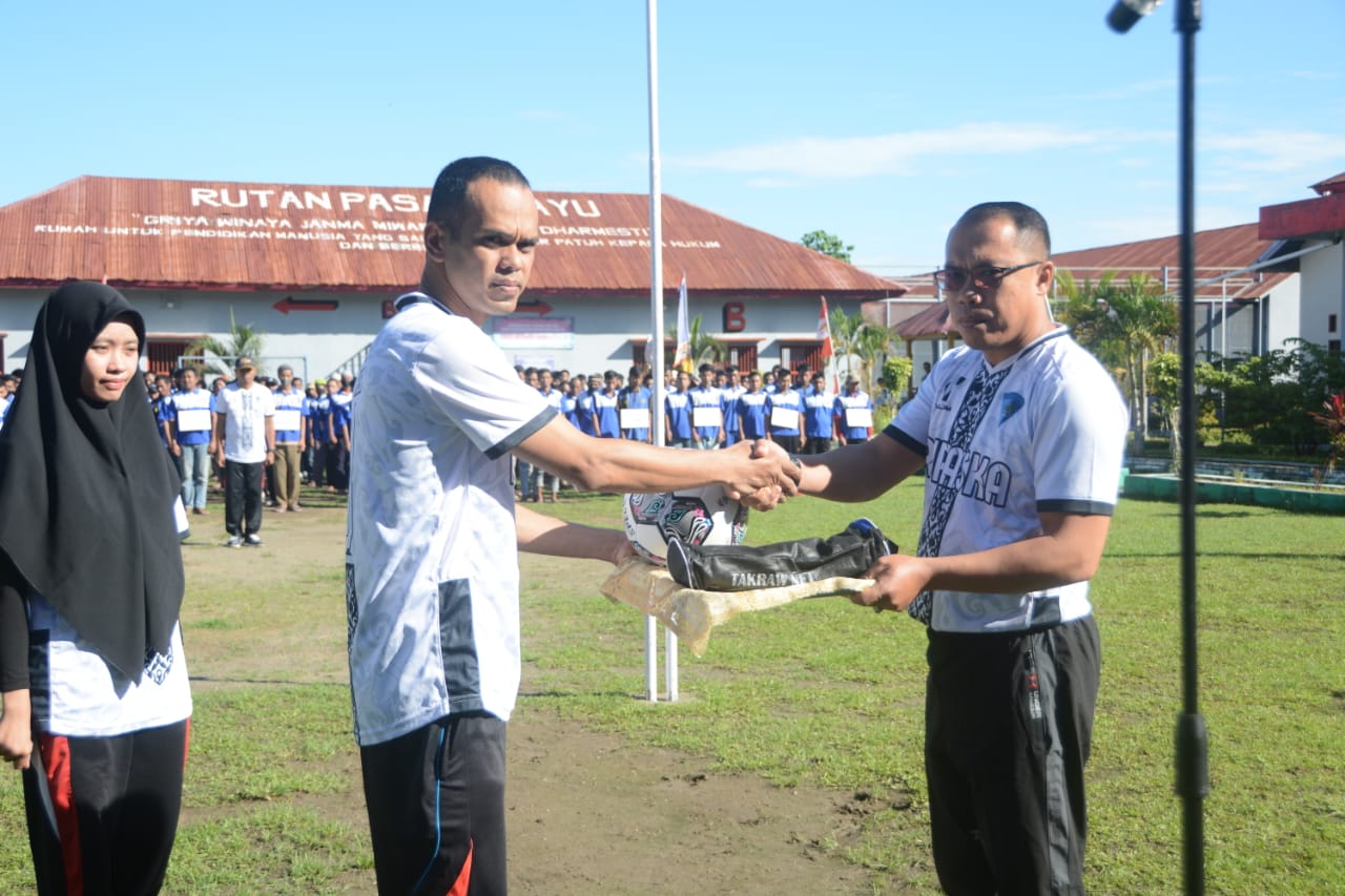 Menyambut HUT ke-77 RI, Rutan Kelas IIB Pasangkayu Adakan Berbagai Lomba dan Baksos