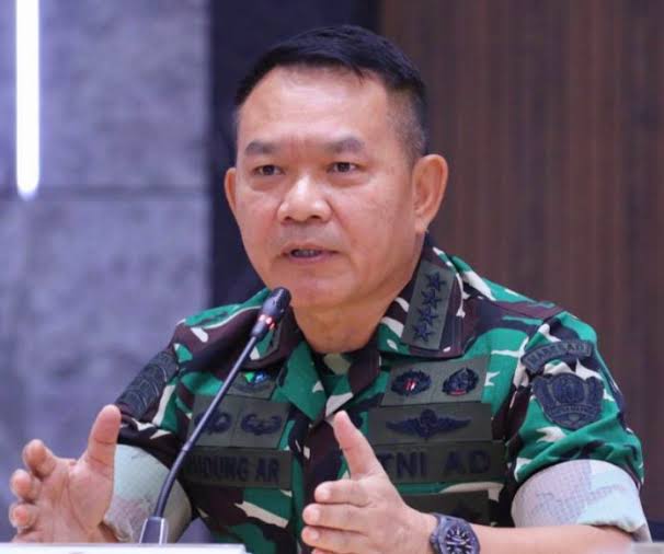 Jenderal TNI Dudung Abdurachman Apresiasi Ekspedisi Geopark Kaldera Toba SMSI