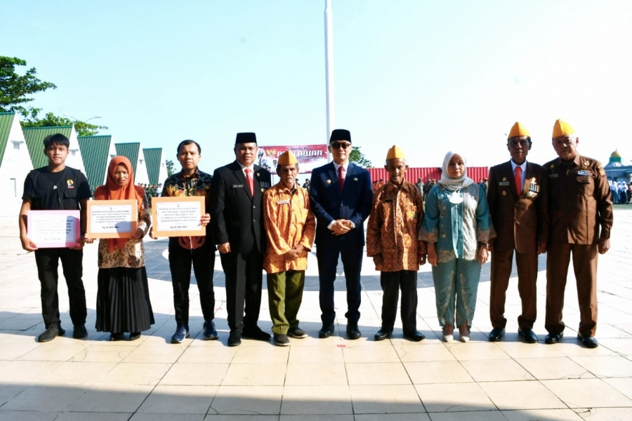 Upacara Hari Pahlawan, PJ Gubernur Zudan: Jaga Keharmonisan dan Utamakan Kepentingan Berbangsa dan Bernegara