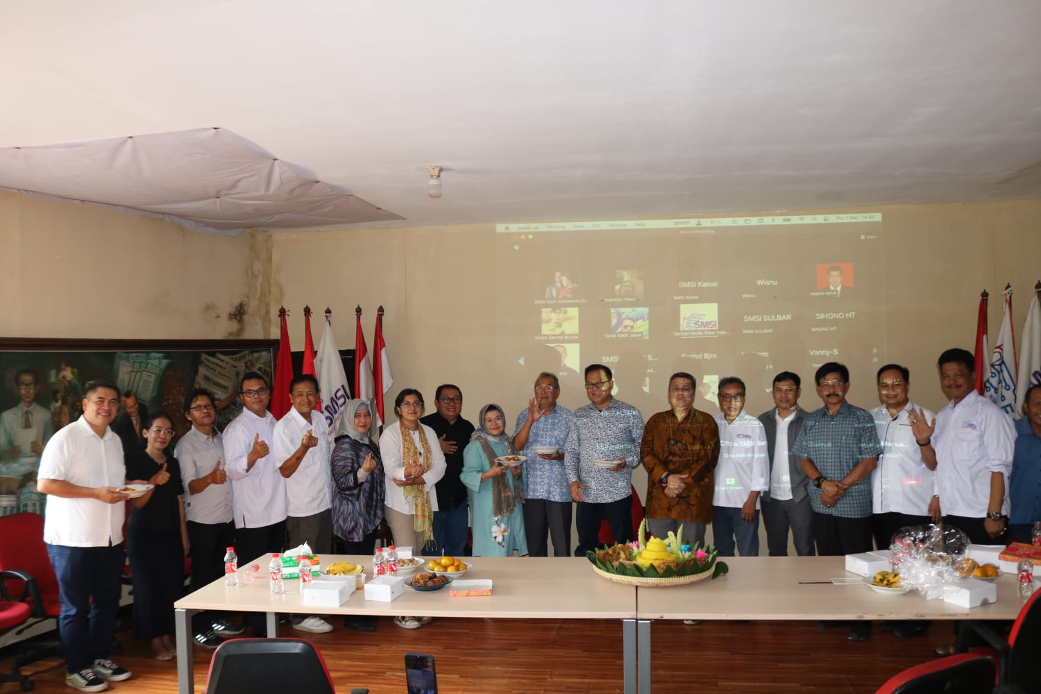 SMSI Rayakan HUT ke-7 Dengan Potong Tumpeng dan Donor Darah Serentak di 37 Kota