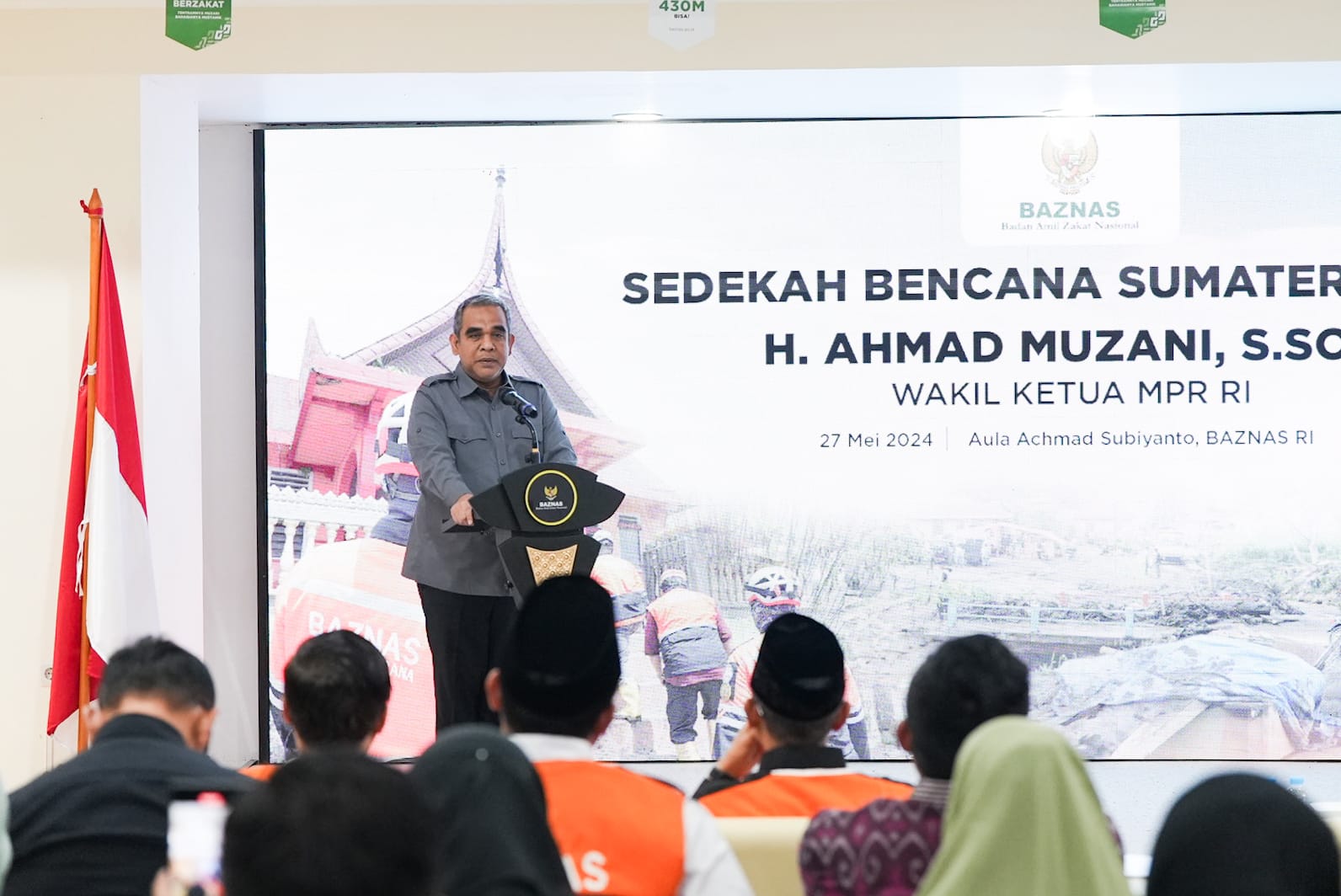 Muzani Serahkan Rp 500 juta Hasil Lelang Sapi ke Baznas untuk Korban Bencana Sumbar