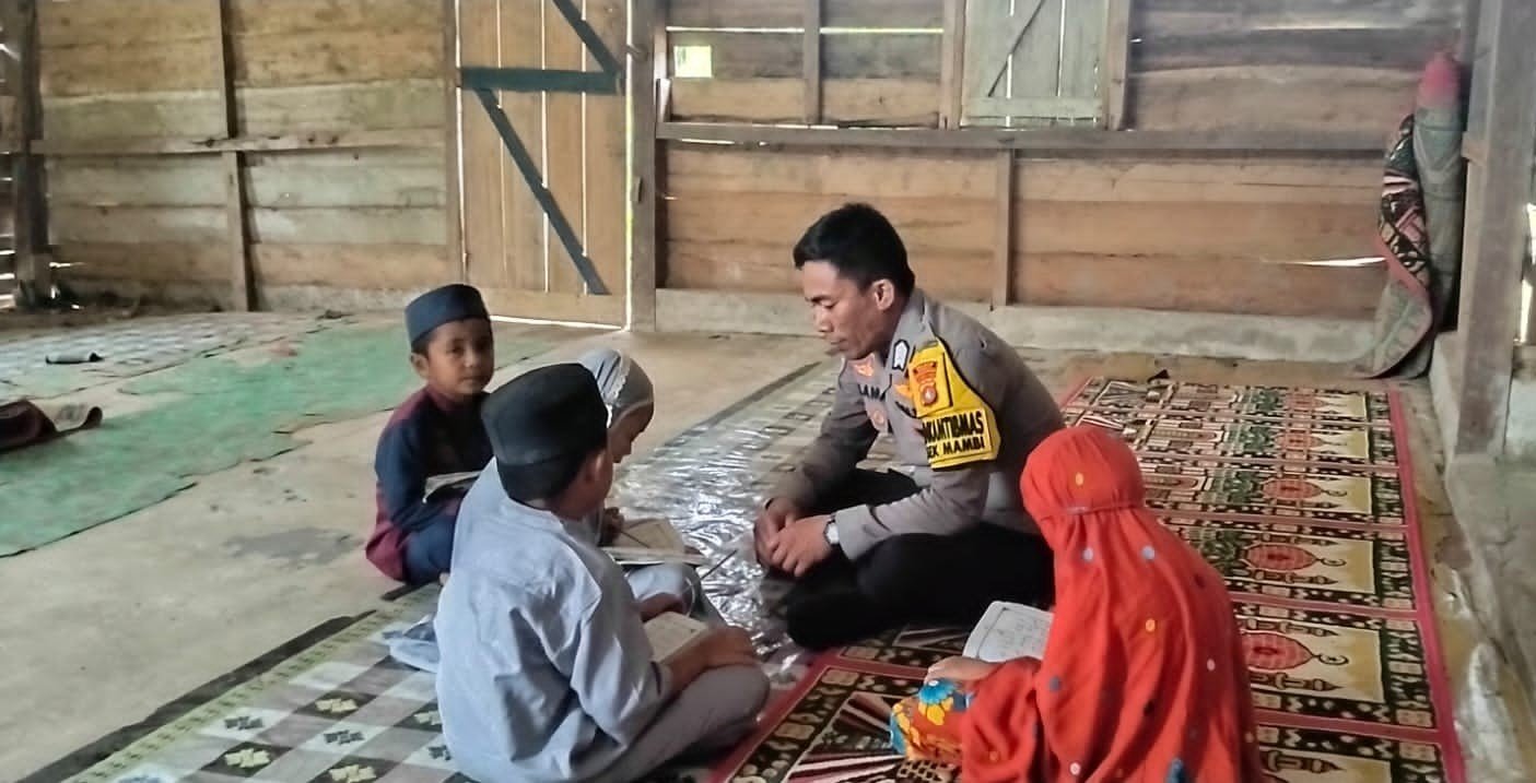 Siluet Polisi Nur Alam Menebar Nur Qalam di Pedalaman Mamasa
